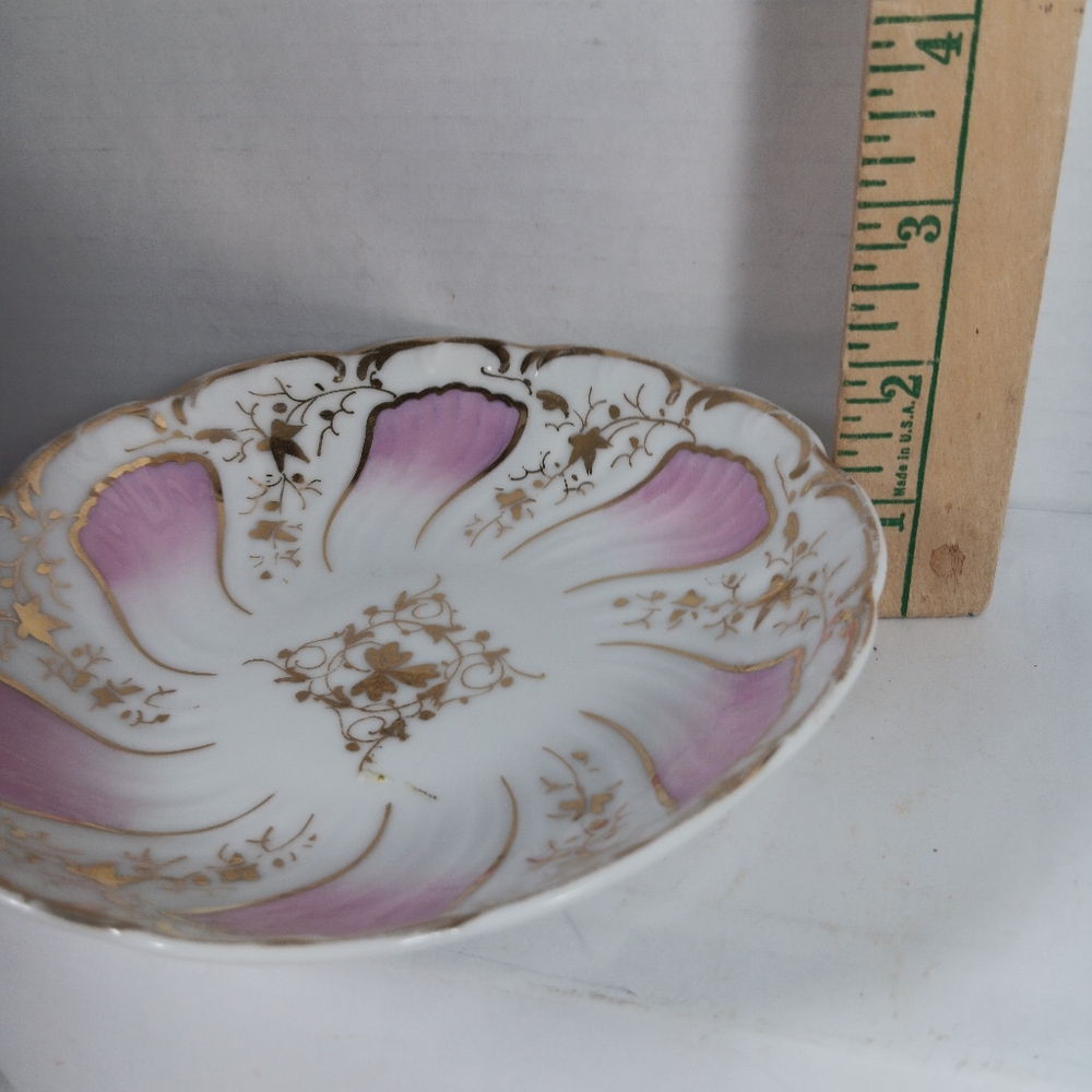 Carl Tielsch Vintage Pink and Gold Decorative Plates - Picture 4 of 5